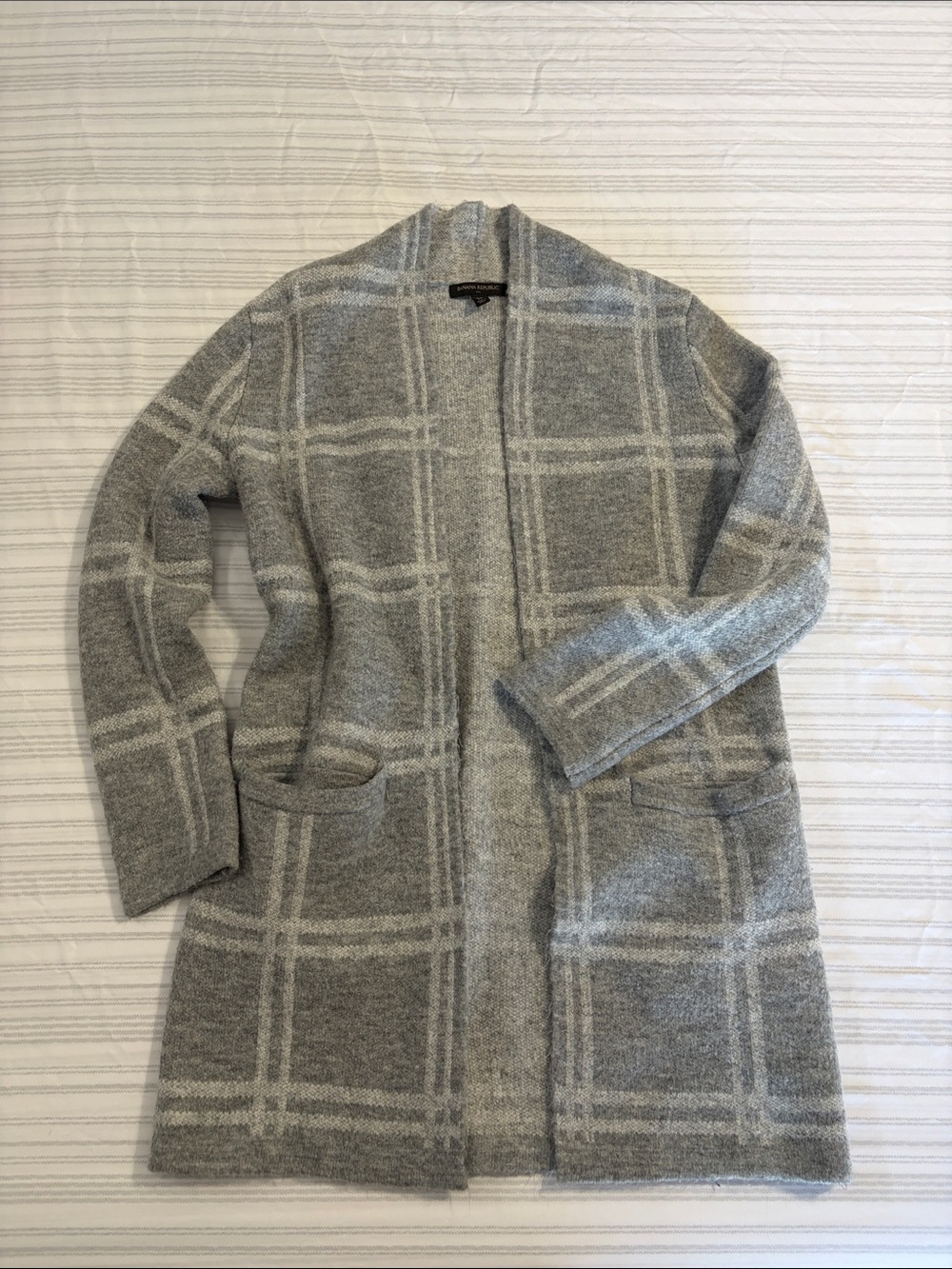 Banana Republic Light Gray Plaid Open Front Coatigan